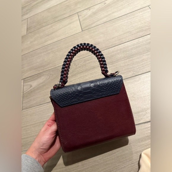 Top handle bag - Picture 9 of 12